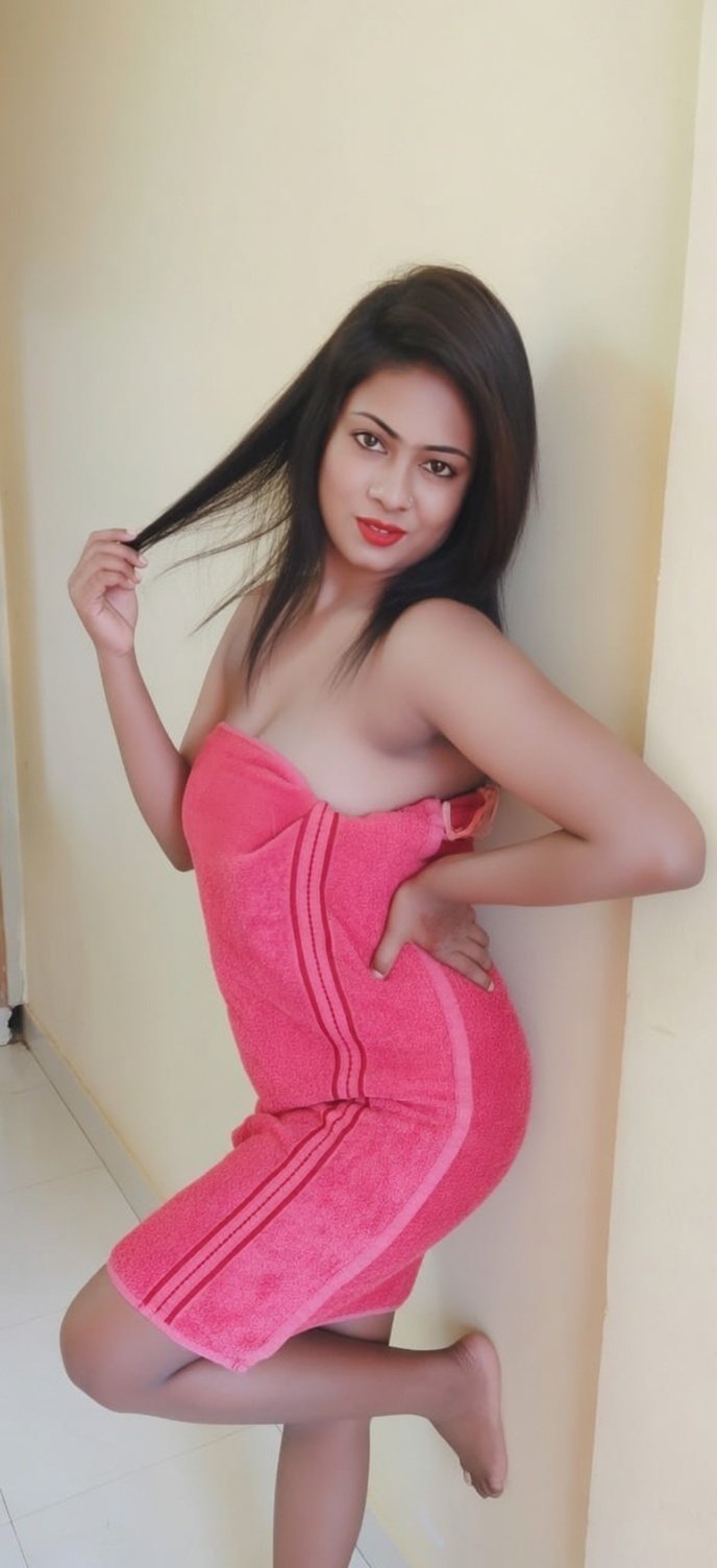 Riya – Busty Curvy Call Girl in Ranchi | Hot Independent Escort gallery image