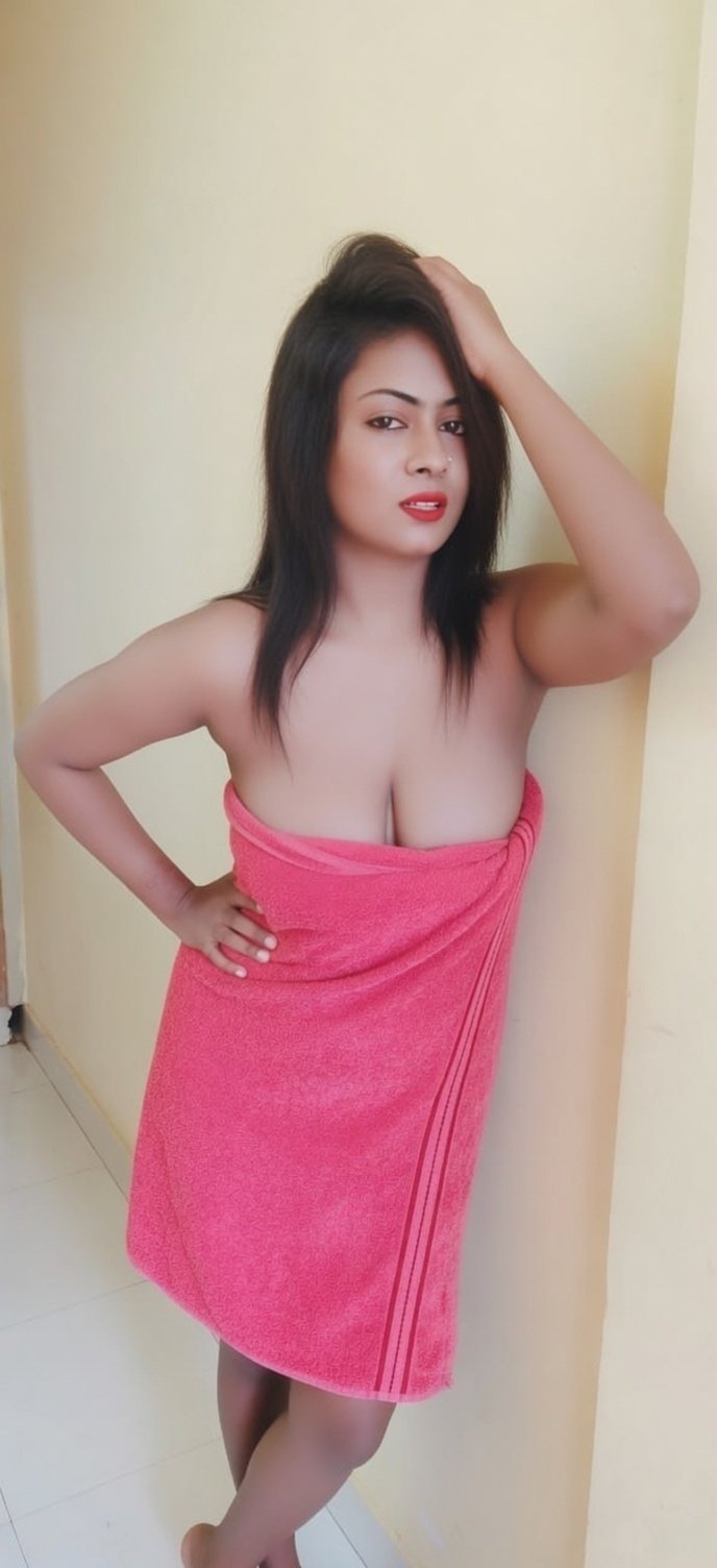 Riya – Busty Curvy Call Girl in Ranchi | Hot Independent Escort gallery image