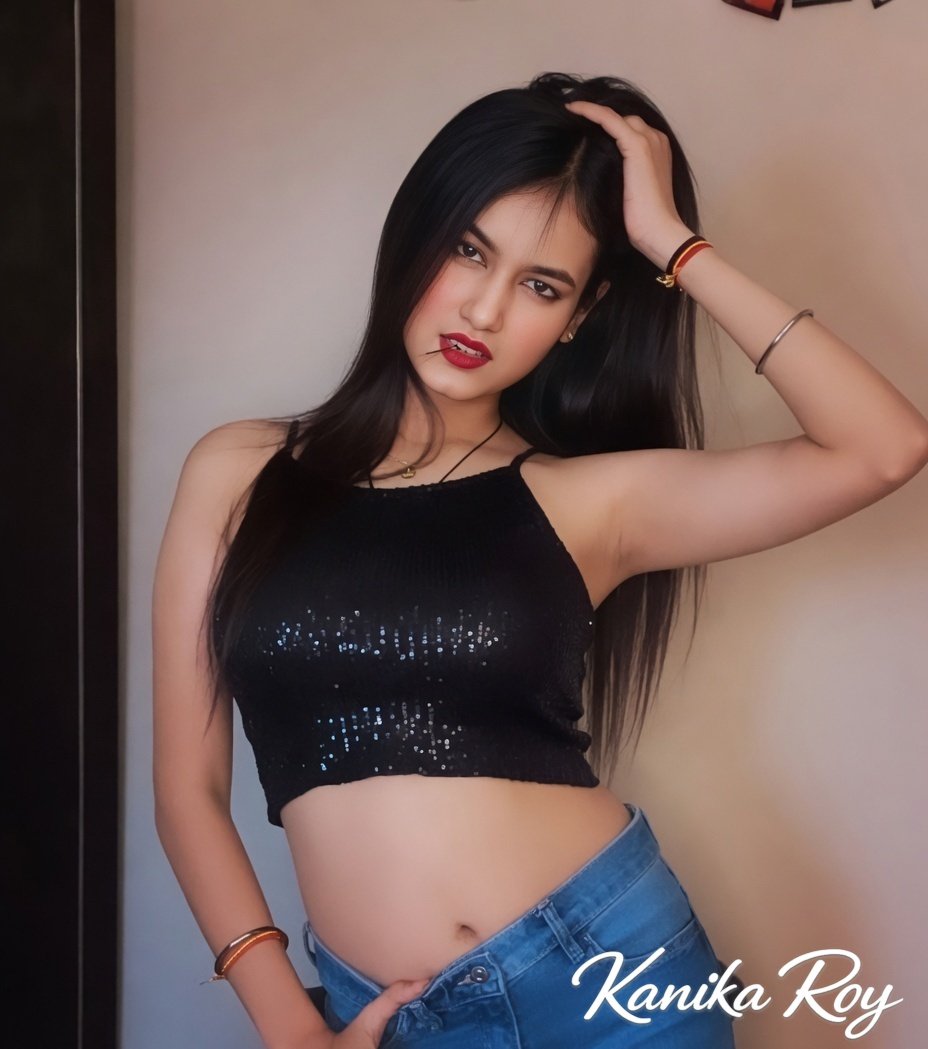 Kiara – Sultry Slim-Curvy Tease with Killer Looks in Varanasi gallery image