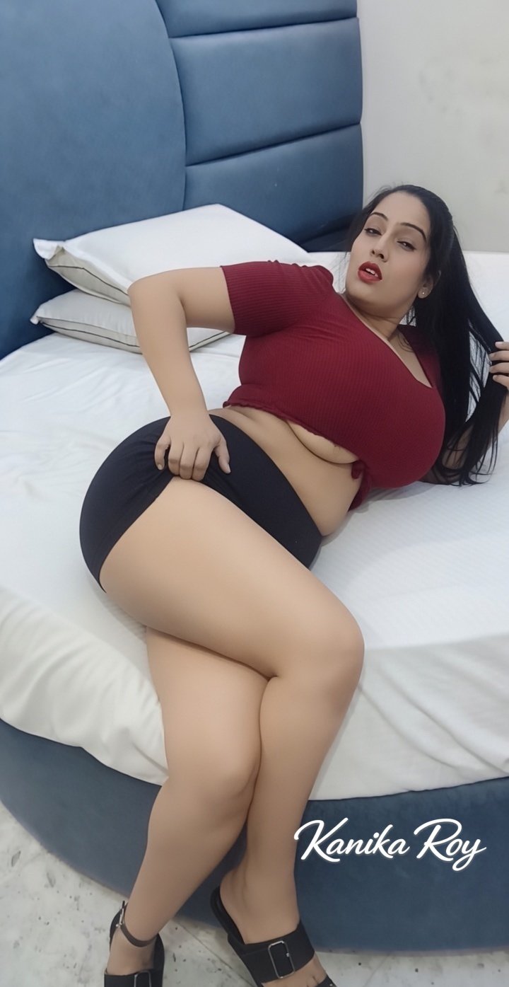 Anika – Thick Curvy Banarasi Bombshell | Voluptuous Independent Call Girl in Varanasi gallery image