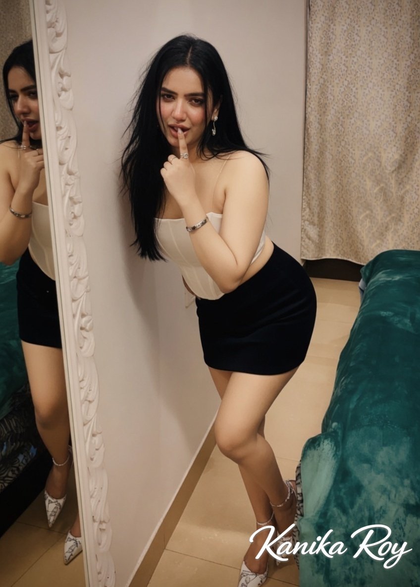 Zara Khan gallery image