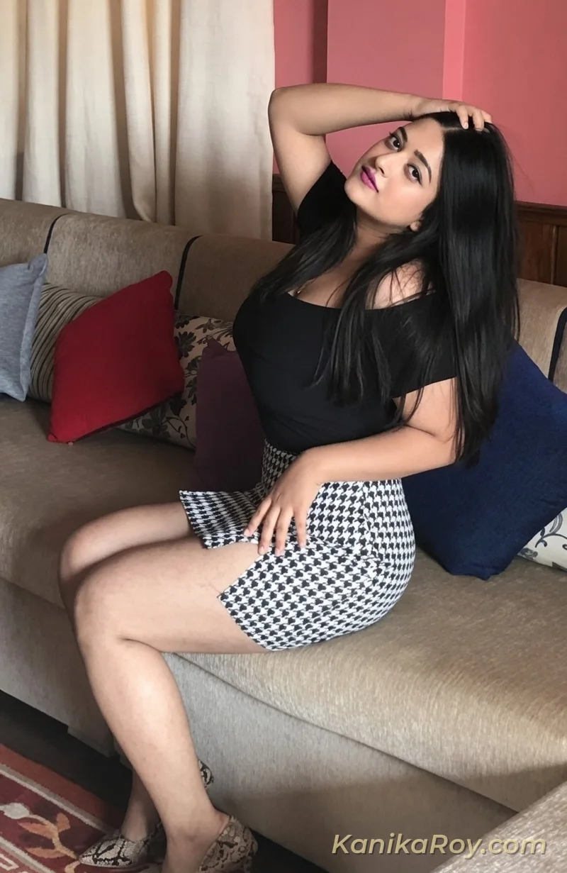 Meher Khan – The Dangerous Curves of Allahabad